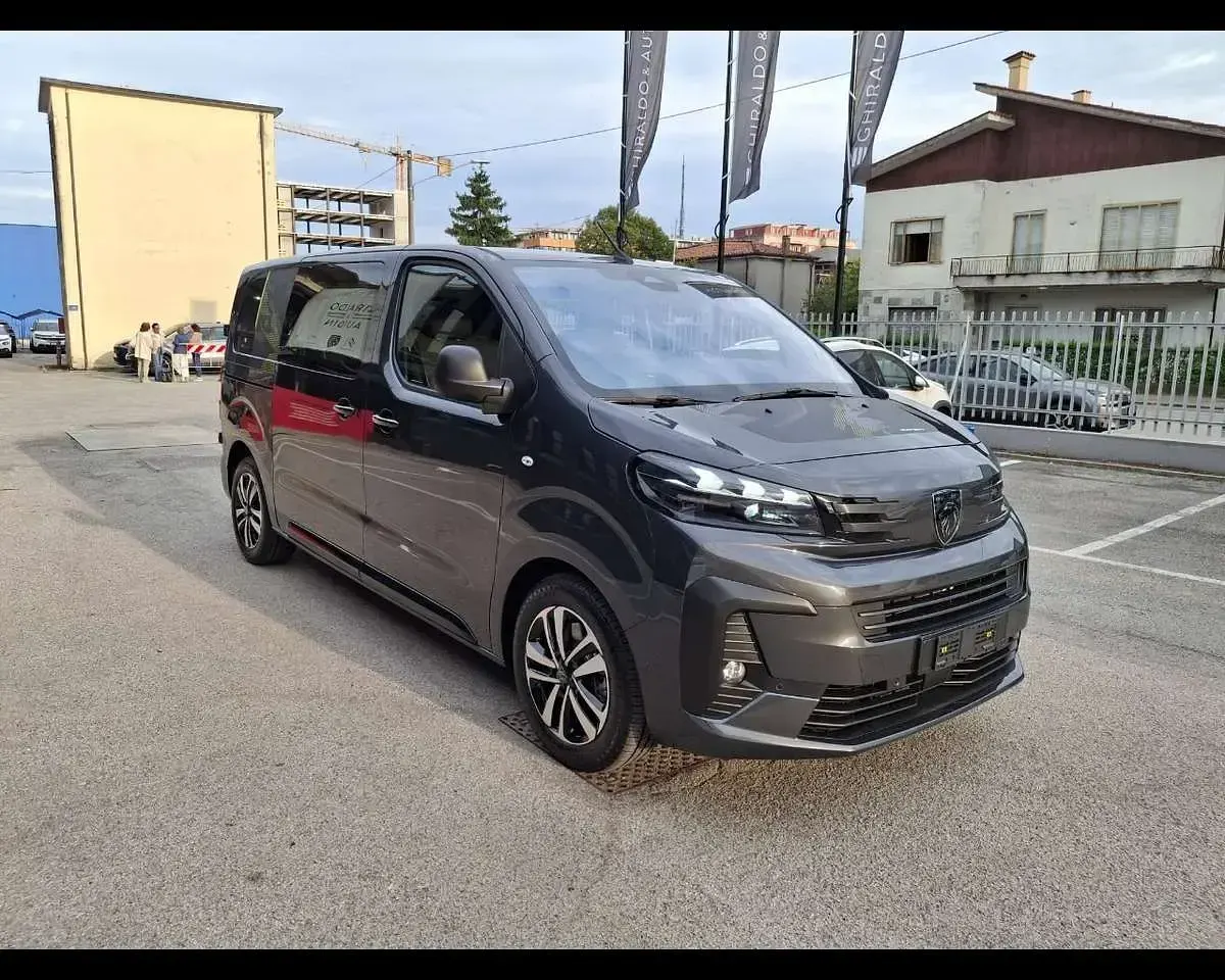 Nuova Peugeot Expert 179 CV (131 kW) 2026 Grigio Furgone