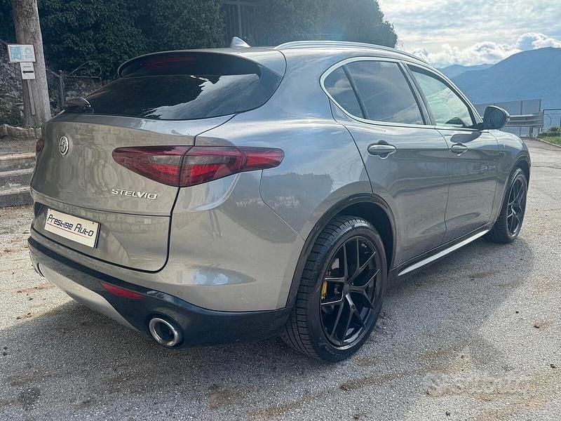 Usata Alfa Romeo Stelvio Ti 210 CV (154 kW) 2021 Grigio SUV