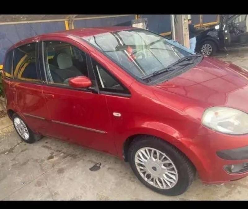 Usata Lancia Musa 69 CV (50 kW) 2007 Monovolume