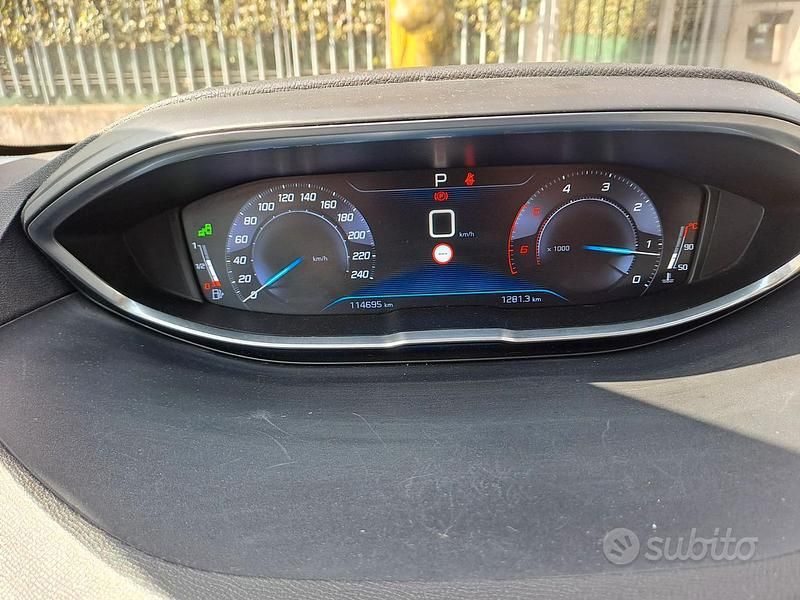 Usata Peugeot 3008 120 CV (88 kW) 2016 Bianco Station wagon