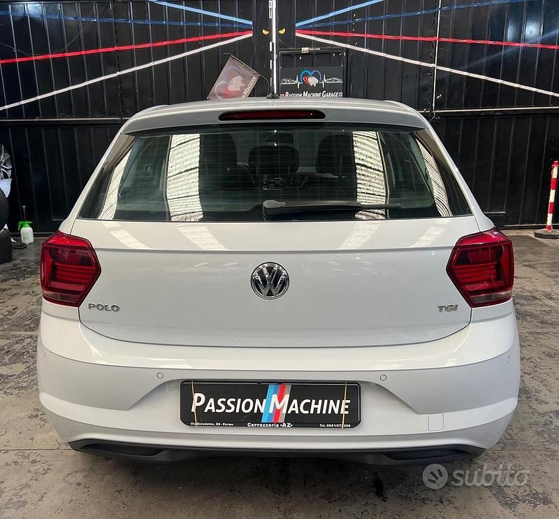 Usata VW Polo Comfortline 90 CV (66 kW) 2018 Grigio Utilitaria