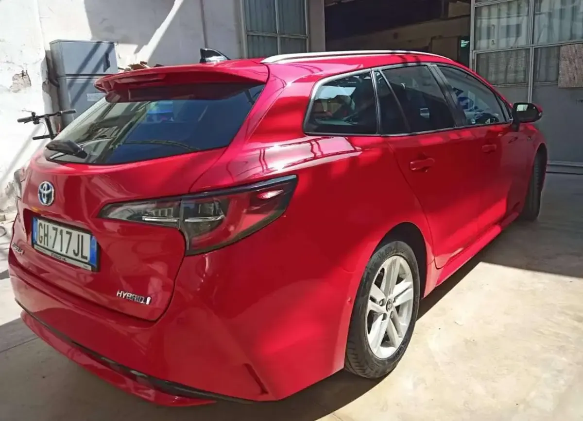 Usata Toyota Corolla Business Edition 98 CV (72 kW) 2021 Rosso Station wagon