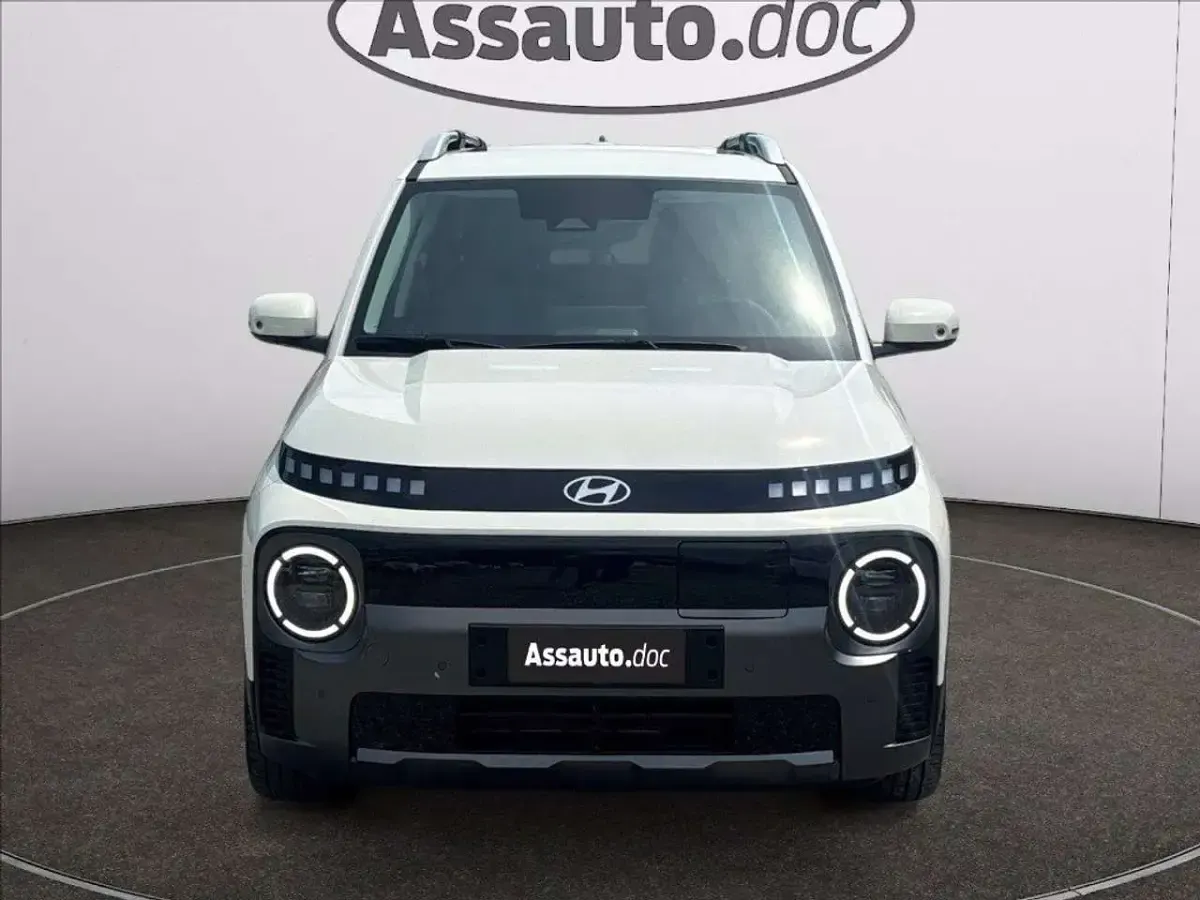 Usata Hyundai Inster 85 kW (116 CV) 2025 Verde metallizzato Utilitaria