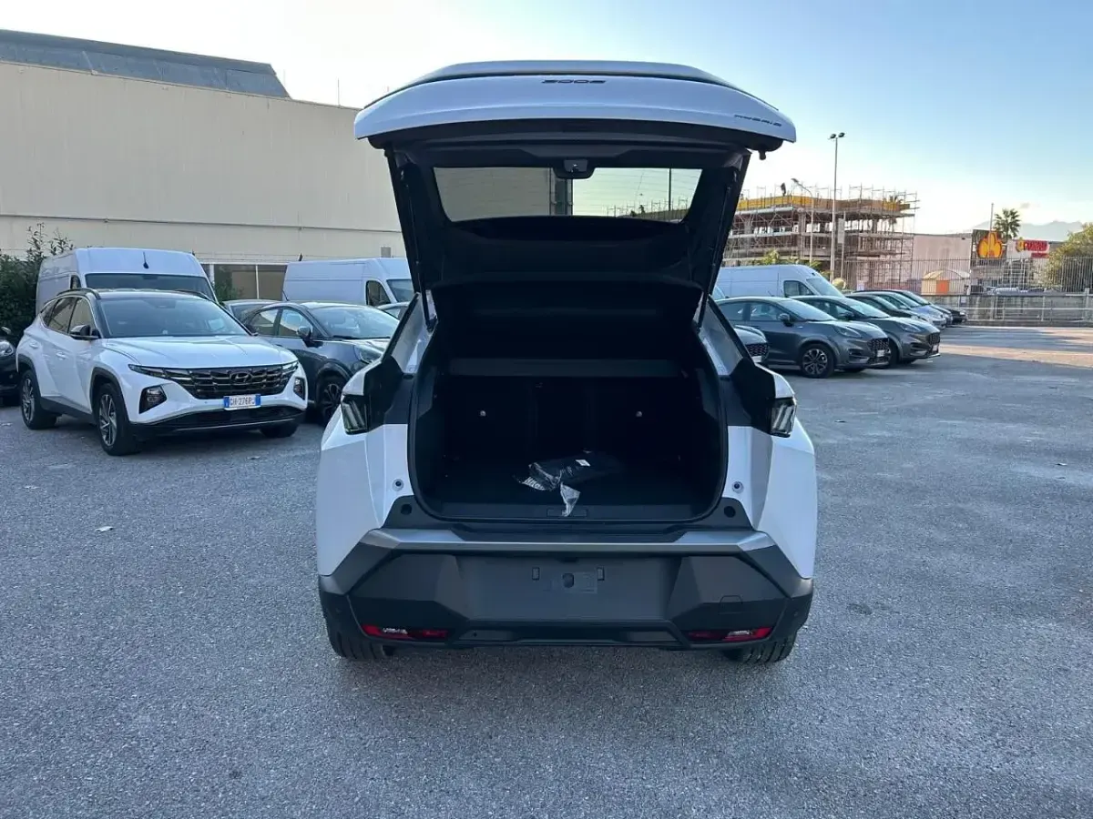 Nuova Peugeot 3008 Allure 195 CV (143 kW) 2025 Bianco SUV