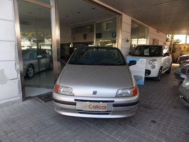 Usata Fiat Punto Cabriolet S 60 CV (44 kW) 1997 Argento Cabrio