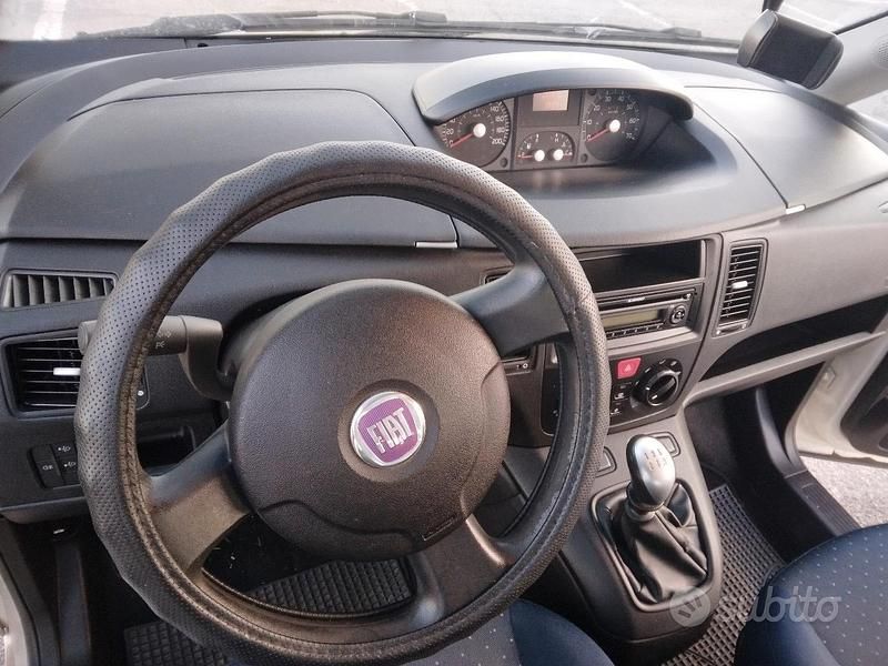 Usata Fiat Idea 80 CV (58 kW) 2015 Bianco Monovolume