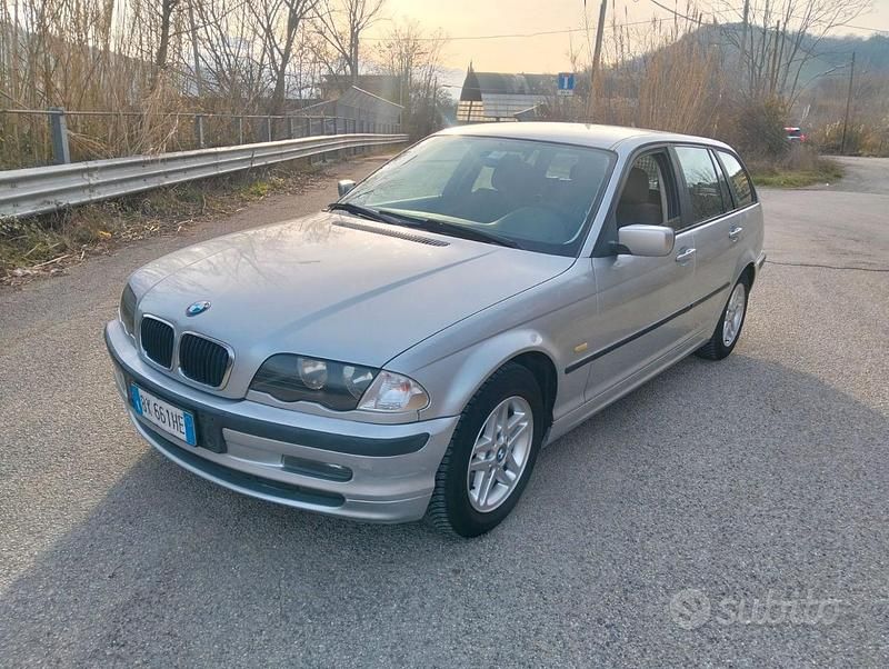 Usata 1999 BMW 320 Station wagon | 1500 € (Ottimo prezzo) - Immagine 1/4