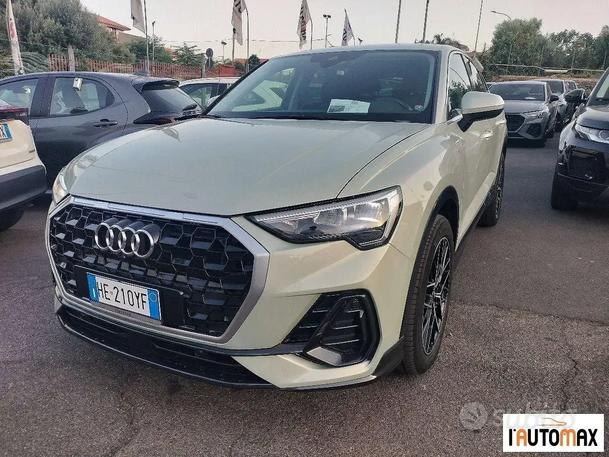 Usata Audi Q3 Sportback S-Line 150 CV (110 kW) 2021 Verde SUV