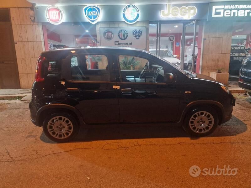 Usata Fiat Panda S 70 CV (51 kW) 2024 Nero Utilitaria