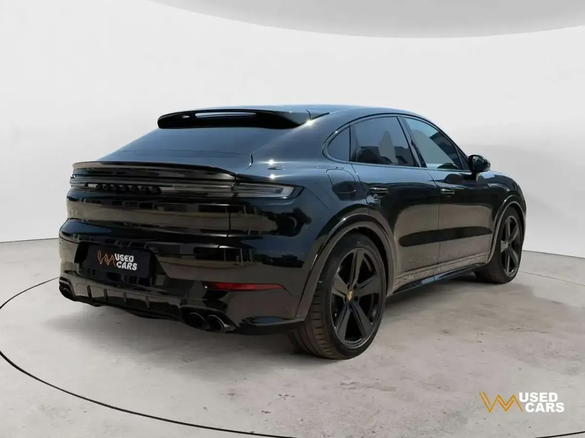 Usata Porsche Cayenne GTS 500 CV (367 kW) 2025 Nero SUV