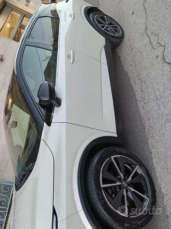Usata Nissan Qashqai 140 CV (102 kW) 2022 Bianco SUV