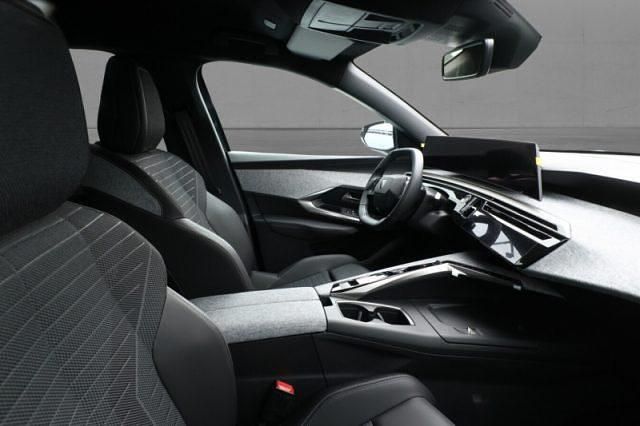 Nuova Peugeot 3008 Allure 145 CV (106 kW) 2025 Grigio SUV