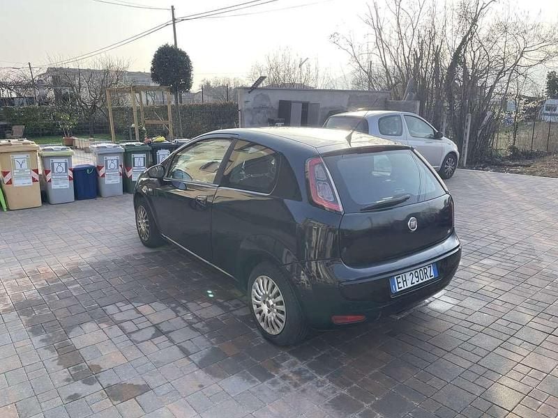 Usata Fiat Grande Punto 77 CV (56 kW) 2011 Utilitaria
