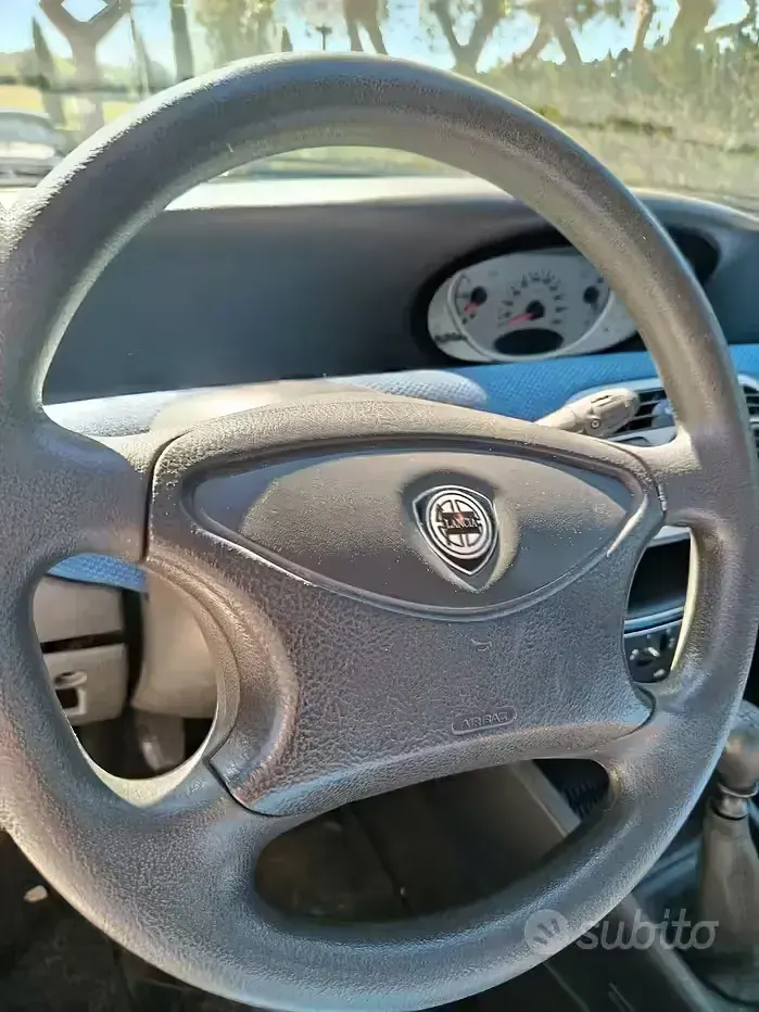 Usata Lancia Ypsilon 54 CV (39 kW) 2000 Utilitaria
