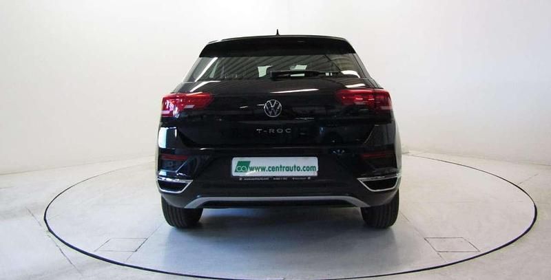 Usata VW T-Roc Business 110 CV (80 kW) 2021 Nero SUV