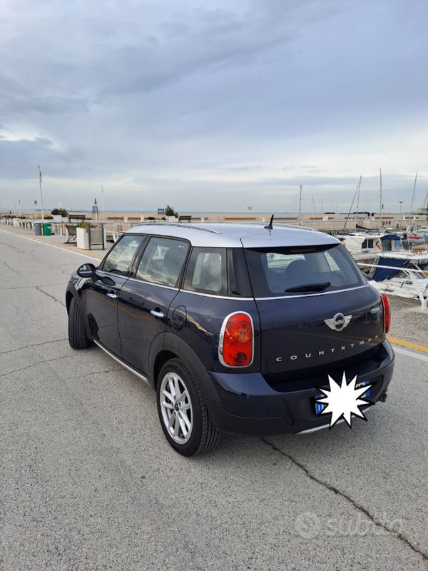 Usata Mini Cooper D Countryman Business 111 CV (81 kW) 2016 Blu SUV