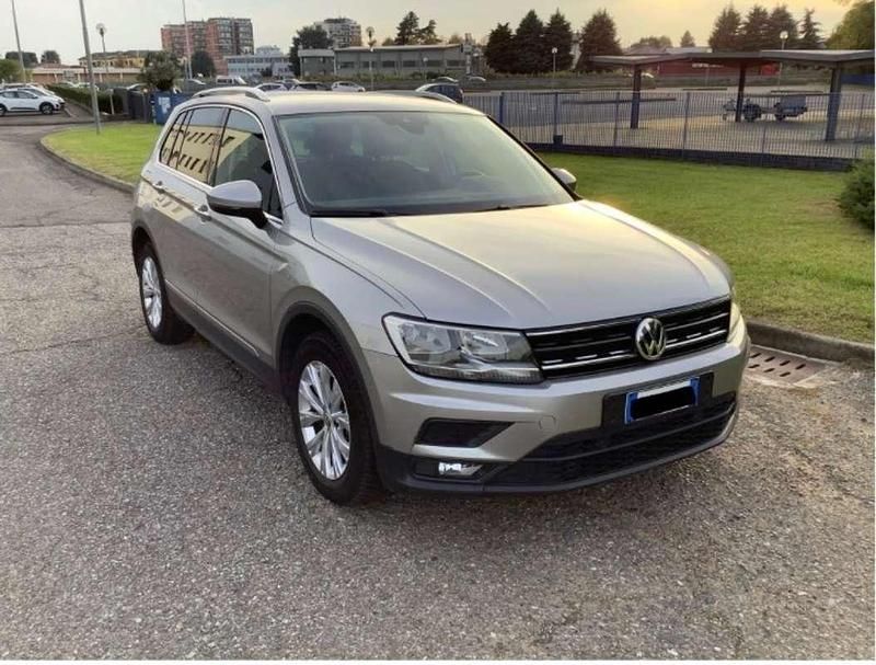 Grigio Usata 2019 VW Tiguan Business SUV | 19.900 € (Buon prezzo) - Immagine 1/4