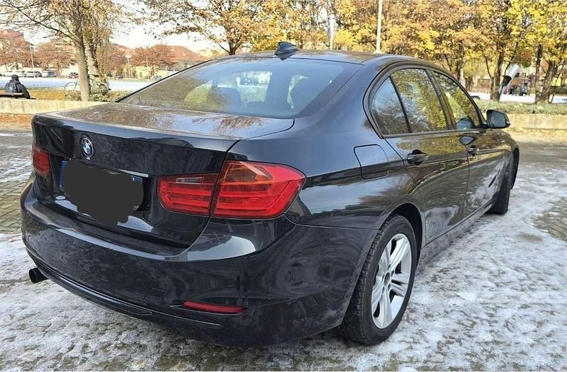 Usata BMW 318 Sport Line 143 CV (105 kW) 2014 Berlina