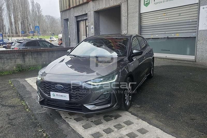 Usata Ford Focus ST-Line 125 CV (91 kW) 2023 Grigio Utilitaria