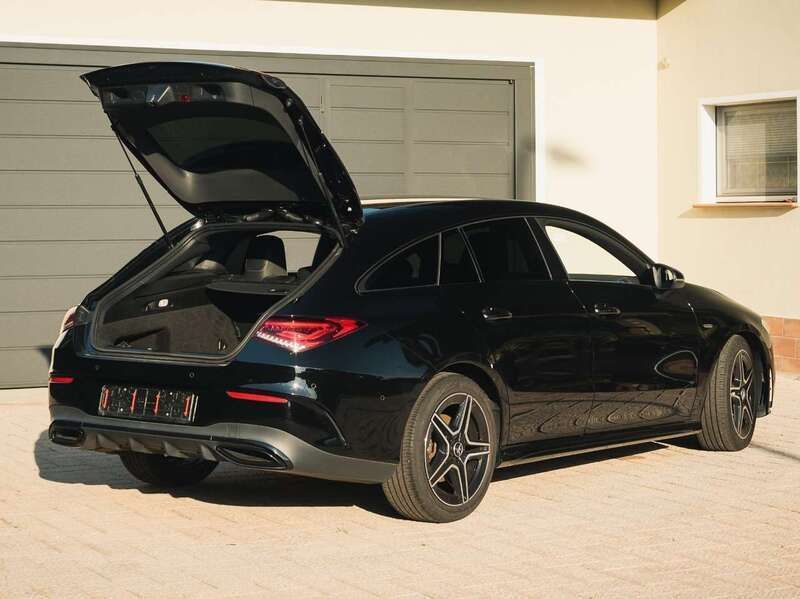 Nero Usata 2020 Mercedes CLA220 Shooting Brake Premium Station wagon | 28.500 € (Cara) - Immagine 1/4