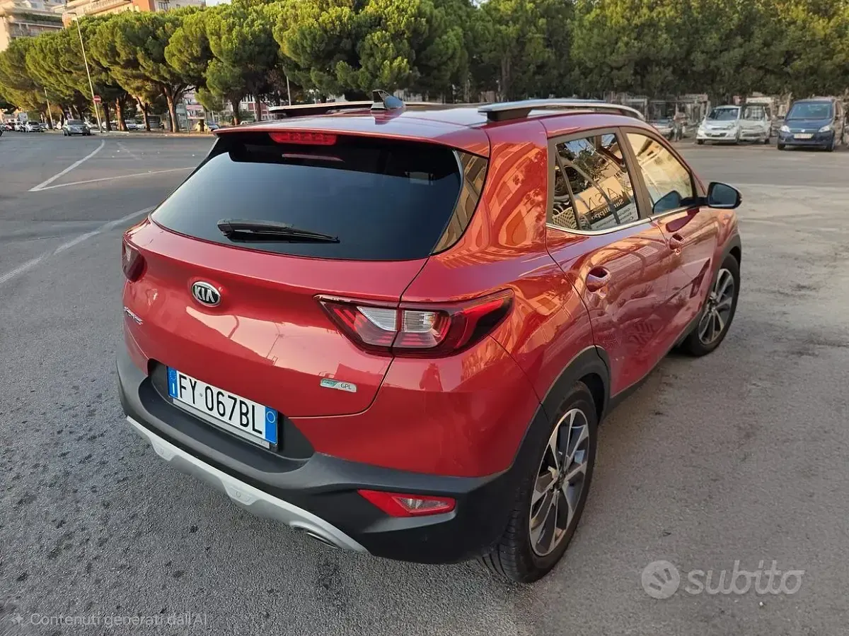 Usata Kia Stonic 100 CV (73 kW) 2019 Rosso SUV