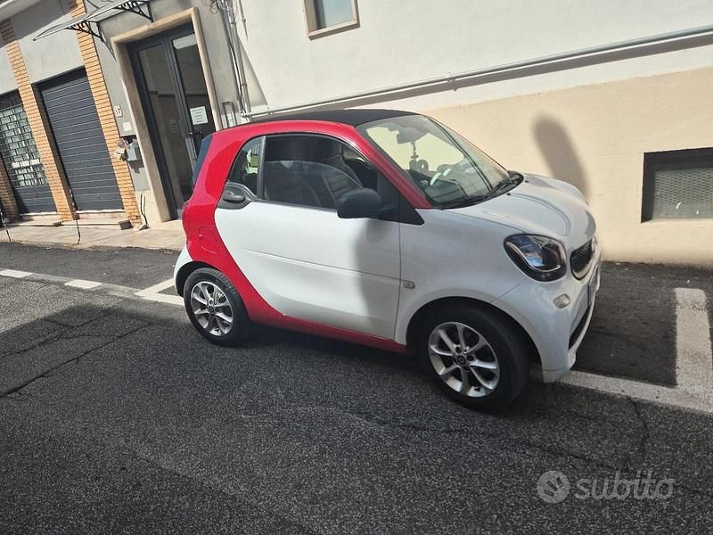 Bianco Usata 2017 Smart ForTwo Coupé Coupé | 14.000 € (Molto cara) - Immagine 1/1
