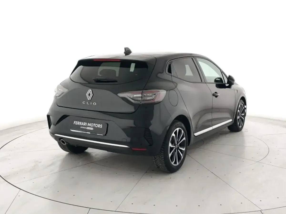 Usata Renault Clio Techno 91 CV (66 kW) 2025 Nero Utilitaria