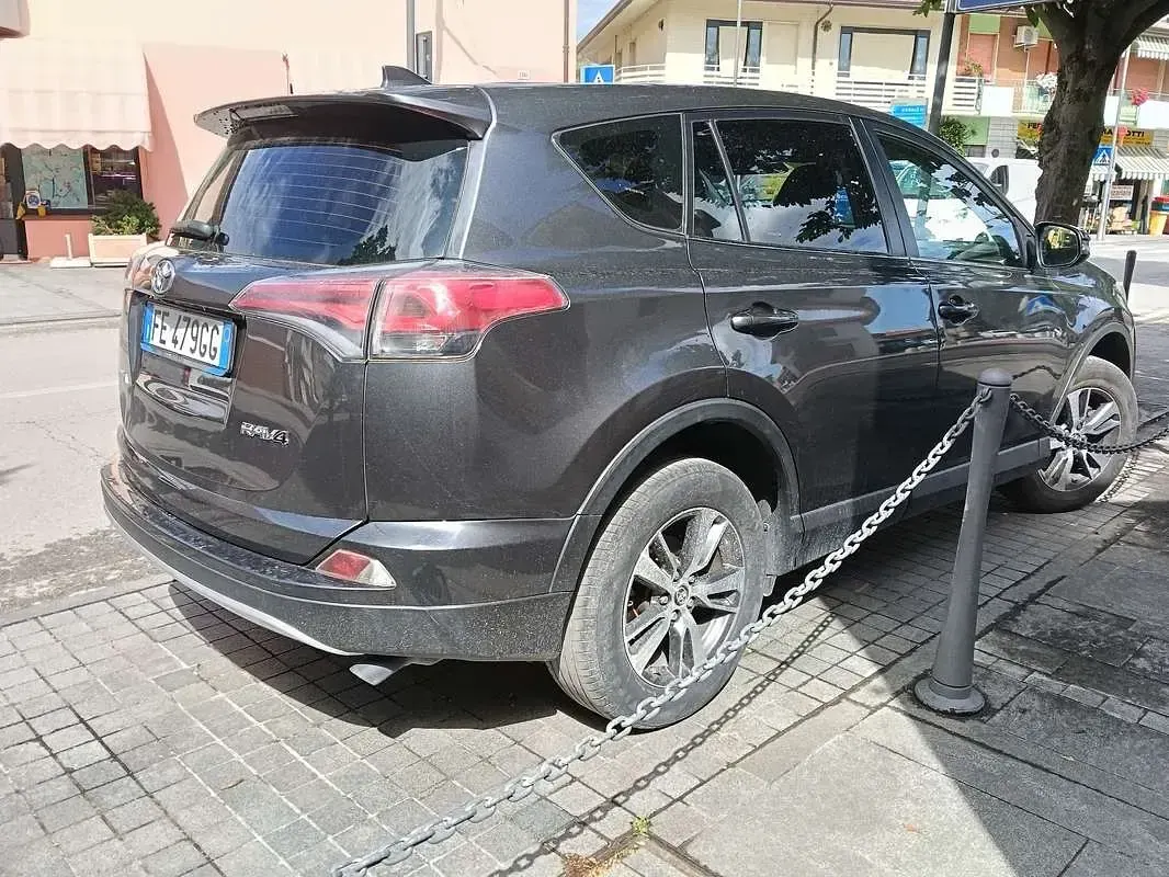 Usata Toyota RAV4 Active 143 CV (105 kW) 2016 SUV