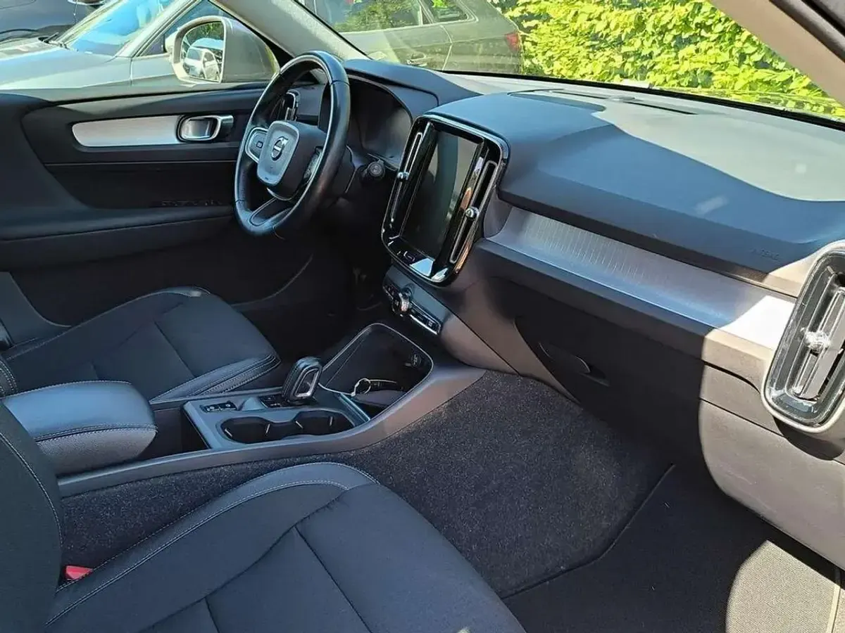 Gebraucht Volvo XC40 Business Edition 190 PS (139 kW) 2018 Grau SUV