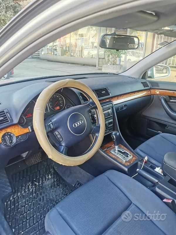 Grigio Usata 2003 Audi A4 Station wagon | 1200 € - Immagine 1/4