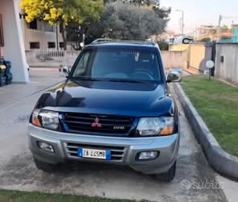 Blu Usata 2003 Mitsubishi Pajero SUV | 15.000 € - Immagine 1/1