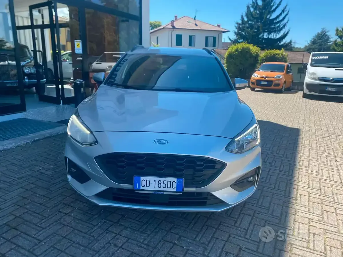 Usata Ford Focus ST 120 CV (88 kW) 2020 Grigio Station wagon