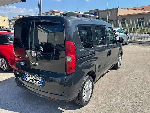 Usata Fiat Doblò Emotion 120 CV (88 kW) 2013 Grigio Monovolume