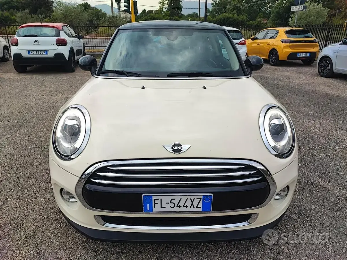 Usata Mini One D Hype 116 CV (85 kW) 2017 Beige Utilitaria