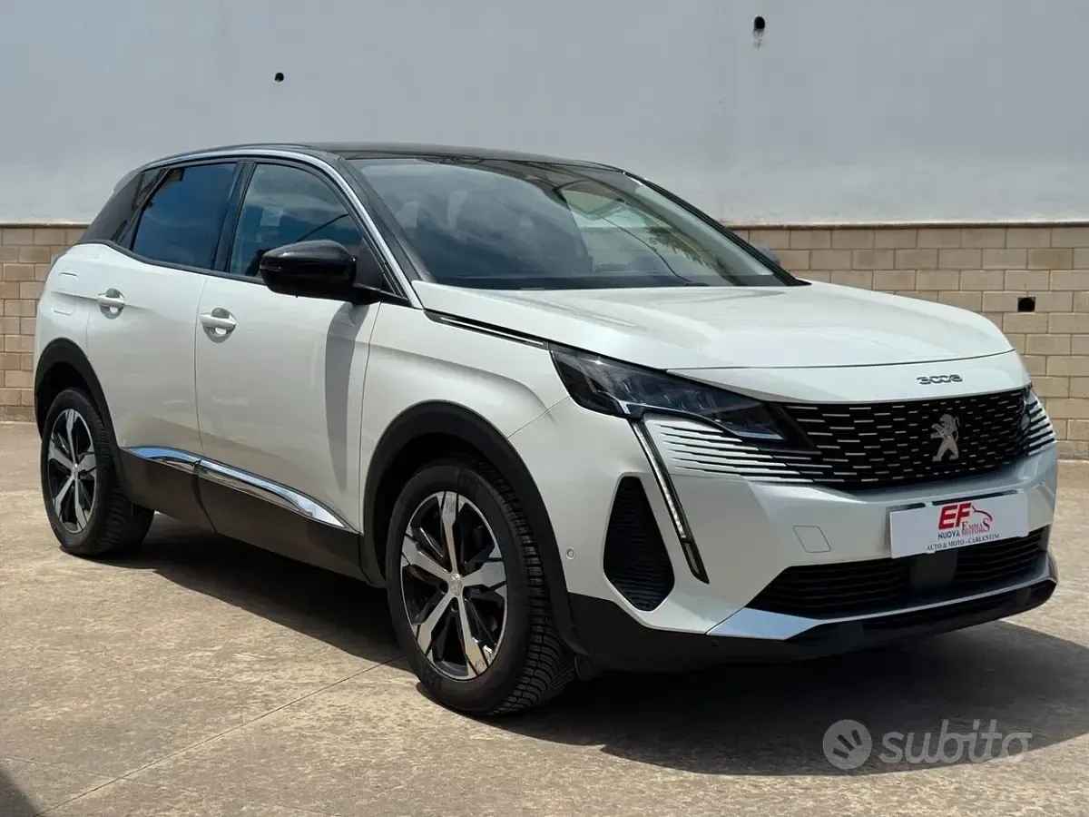 Usata Peugeot 3008 Allure 131 CV (96 kW) 2022 Bianco SUV