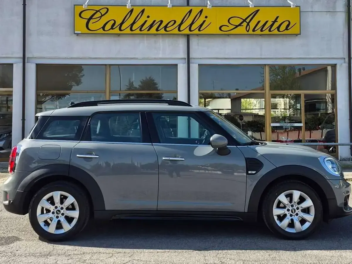 Usata Mini One Countryman Chili 102 CV (75 kW) 2018 Grey moonwalk SUV