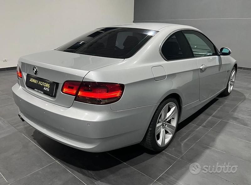 Usata BMW 325 M Sport 218 CV (160 kW) 2007 Grigio Coupé