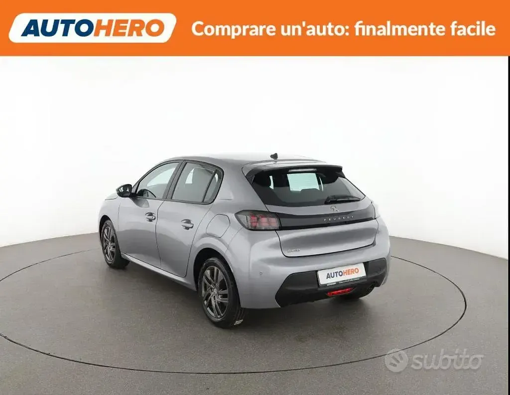 Usata Peugeot 208 Active 101 CV (74 kW) 2022 Grigio Utilitaria