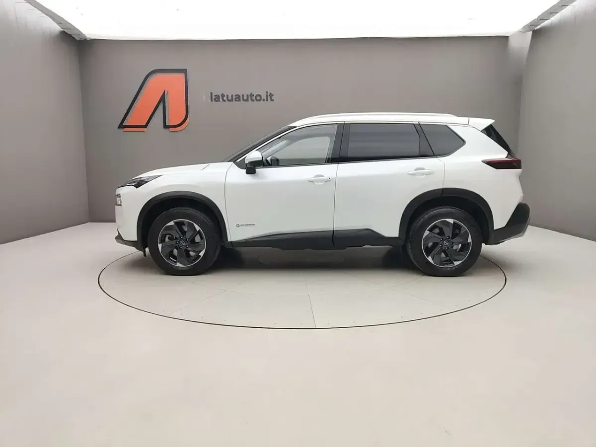 Usata Nissan X-Trail N-Connecta 158 CV (116 kW) 2025 Pearl white SUV