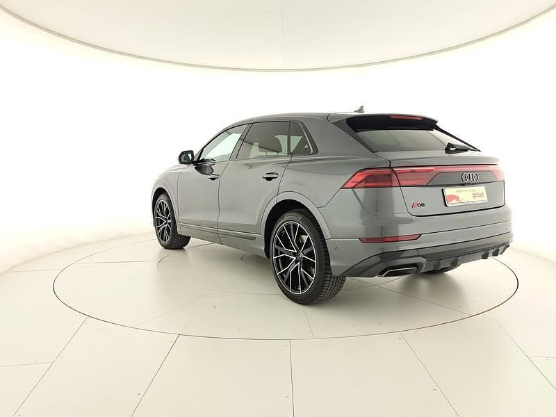 Usata Audi Q8 S-Line 286 CV (210 kW) 2024 Grigio daytona perlato SUV