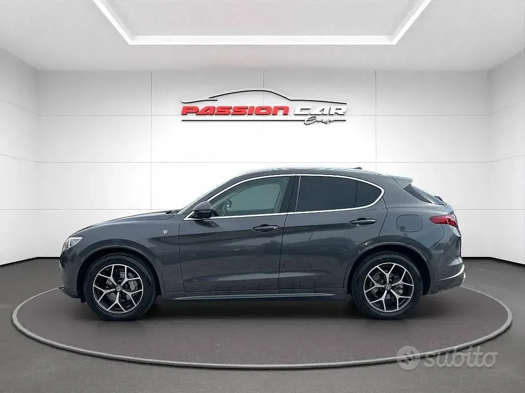 Usata Alfa Romeo Stelvio Ti 210 CV (154 kW) 2021 Grigio SUV