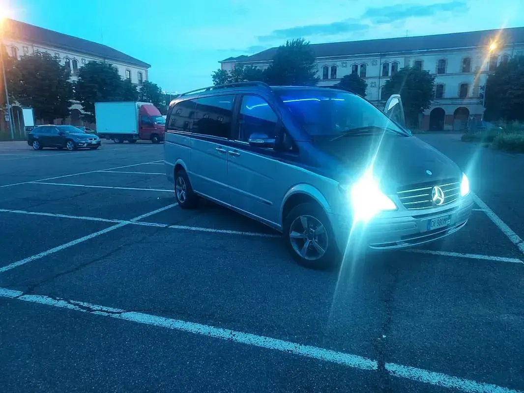 Usata Mercedes Viano 150 CV (110 kW) 2006 Monovolume