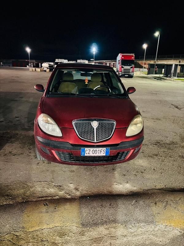 Usata Lancia Ypsilon 2006 Rosso Utilitaria