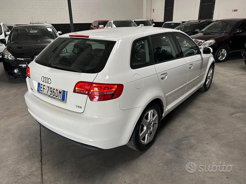 Usata Audi A3 Attraction 105 CV (77 kW) 2010 Bianco Utilitaria