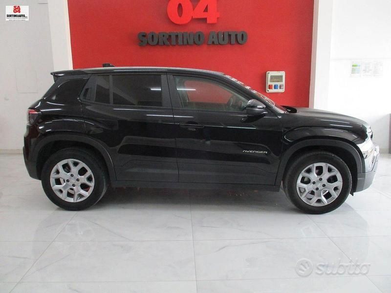 Usata Jeep Avenger Summit 101 CV (74 kW) 2023 Nero SUV