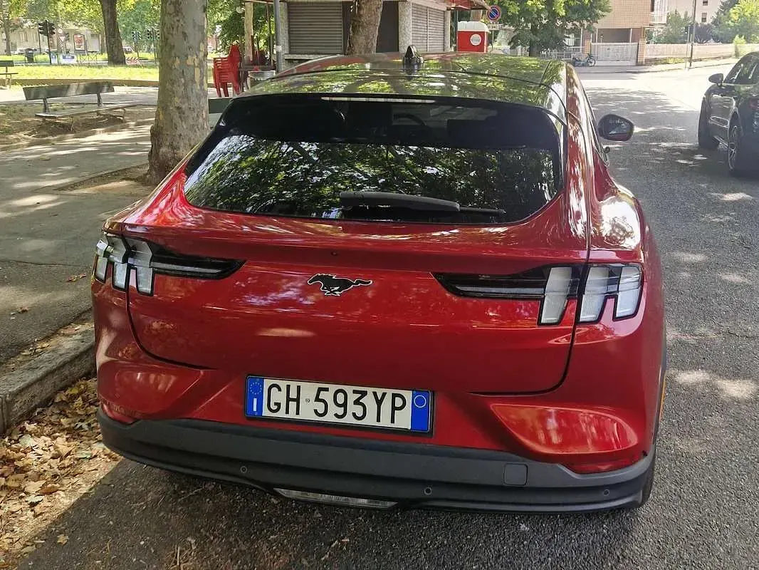 Usata Ford Mustang Mach-E Extended Range 100 kW (136 CV) 2021 Rosso SUV