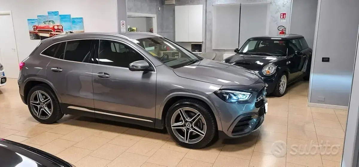 Gebraucht Mercedes GLA200 AMG Line Premium Plus 150 PS (110 kW) 2024 Grau SUV