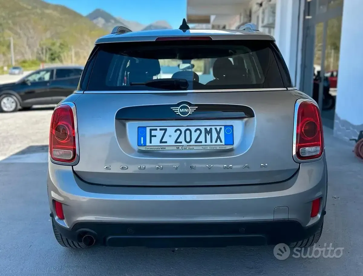 Usata Mini One D Countryman Business 116 CV (85 kW) 2019 Grigio SUV