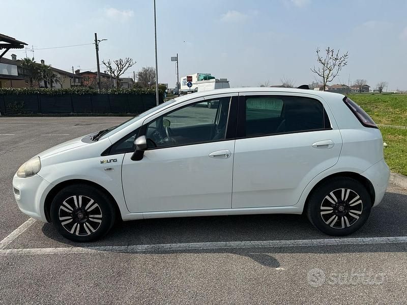 Usata Fiat Grande Punto Street 2014 Bianco Utilitaria