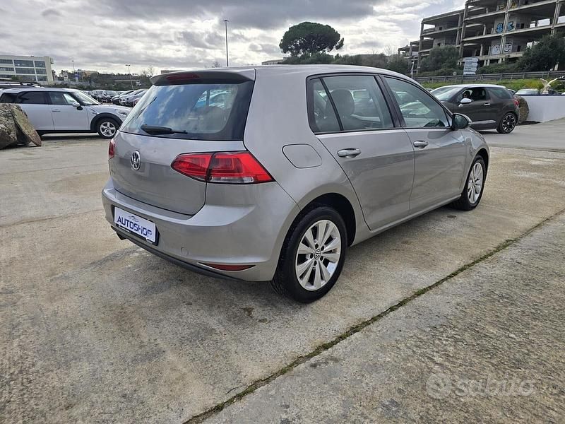 Usata VW Golf VII Comfortline 104 CV (76 kW) 2014 Grigio Berlina